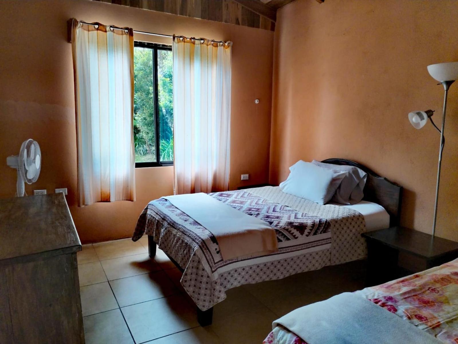 Casa De Montana Tica Linda Villa Monteverde Eksteriør billede